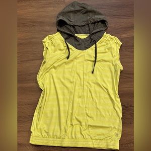 MPG ruched shoulder cap sleeve banded bottom long length athletic hoodie